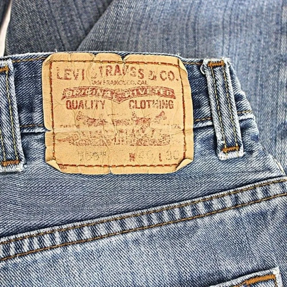 Levi’s 559 Relaxed Fit Jeans Straight Leg Blue Light Wash Distressed Men’s 40x30
